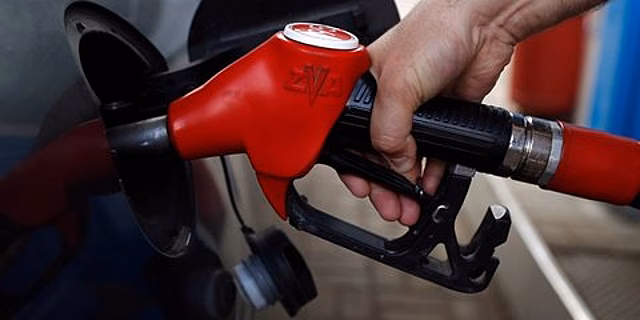 Представитель Козака: нефтяные компании выполнили обязательства по стабилизации цен на бензин
