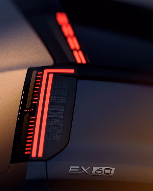 Новый кроссовер Volvo EX60 готовится к премьере
