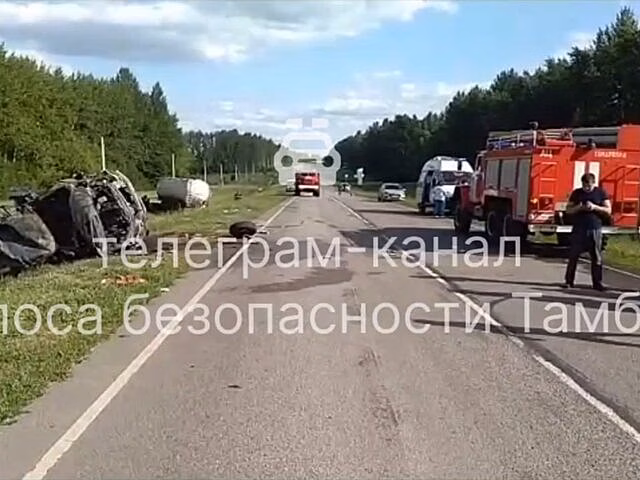 В Тамбовской области в ДТП с "Газелью" и большегрузом погибли четыре человека