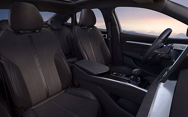 Аналог Toyota Camry подорожал в России: известны цены