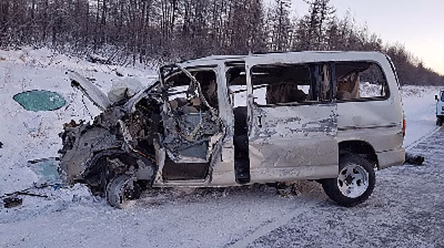 Один погиб, четверо ранены: автомобиль с амурчанами попал в страшное ДТП в Якутии