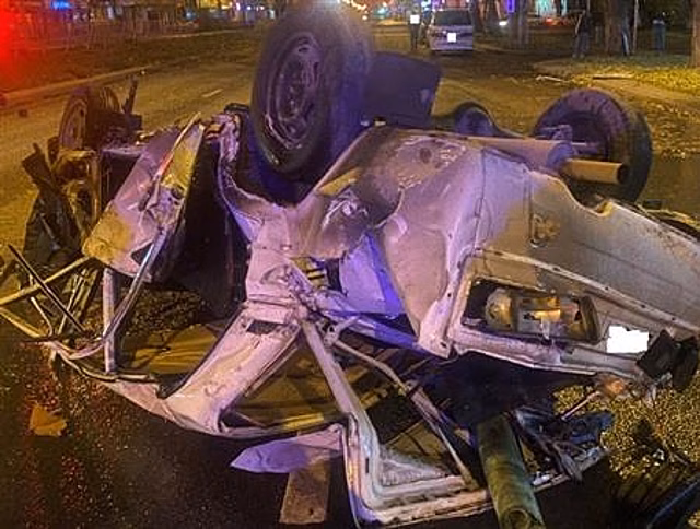 Два человека попали в больницу после ДТП с "шестеркой" на ул. Победы в Самаре