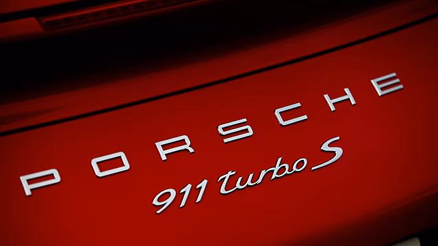 Стала известна дата премьеры Porsche 911 Turbo