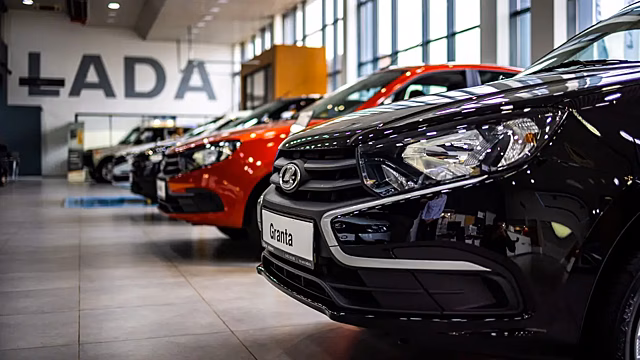 Сколько сегодня стоит новый автомобиль: от бюджетной Granta до семейного Largus