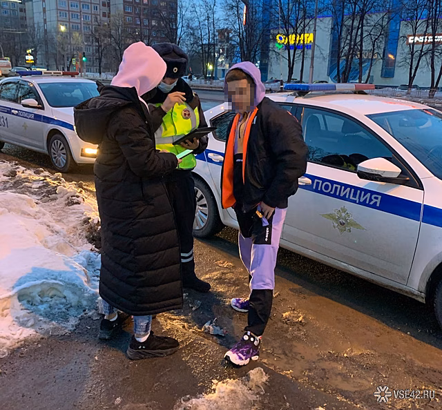 Заехавший на машине в кемеровскую "подземку" блогер получил небольшой штраф