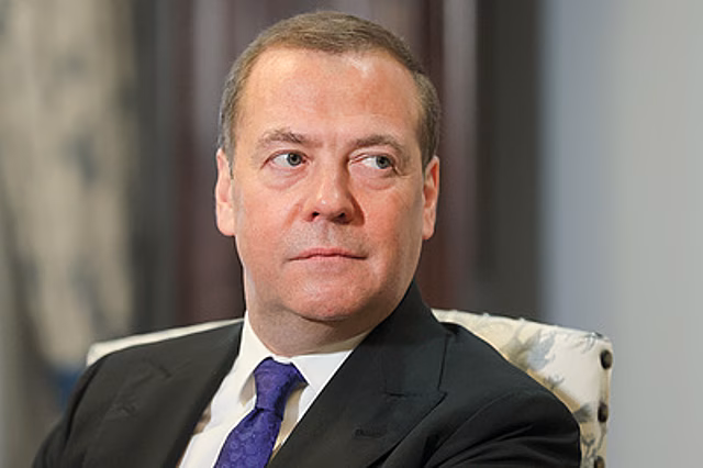 Медведев оценил работу реестра нарушителей миграционного законодательства