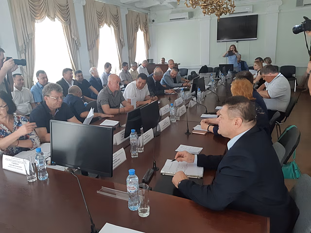 Чиновники снова заговорили о переносе конечной остановки с Музейной площади в Затон