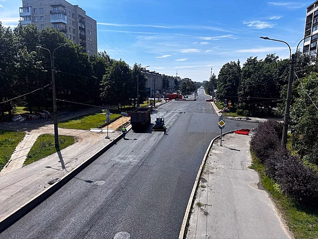 На Ланском шоссе обновили дорожное покрытие