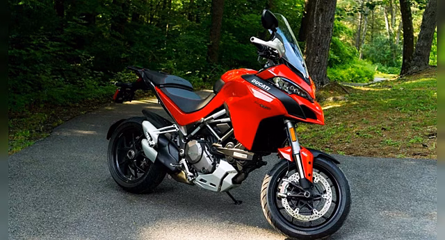 Первый в мире мотоцикл с двумя радарами. Ducati Multistrada V4 поступил в производство