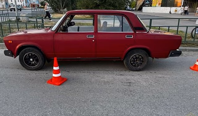 Две пожилые женщины попали под колеса автомобилей в Волжском