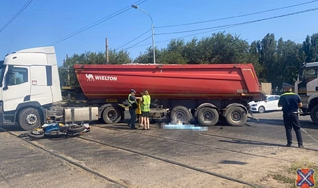 Опубликовано видео с места смертельного ДТП в Волгограде