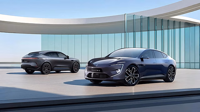 В Россию привезут китайский аналог Mercedes-Benz EQE и BMW i5