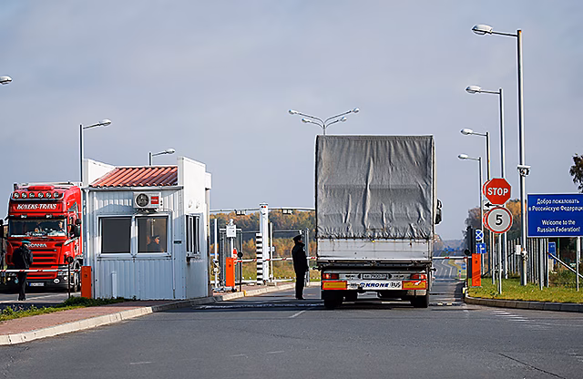 Многие автоперевозчики Калининградской области оказались на грани банкротства из-за санкций ЕС и плохой работы паромов