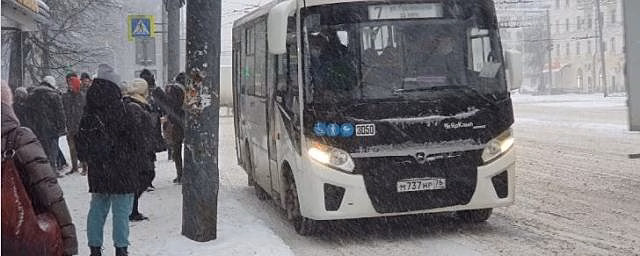 В Ярославле ГИБДД за неделю выявила более 10 нарушений правил перевозки пассажиров