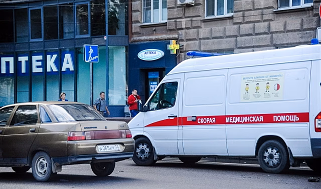 17-летний подросток на мопеде пострадал в ДТП в центре Волгограда