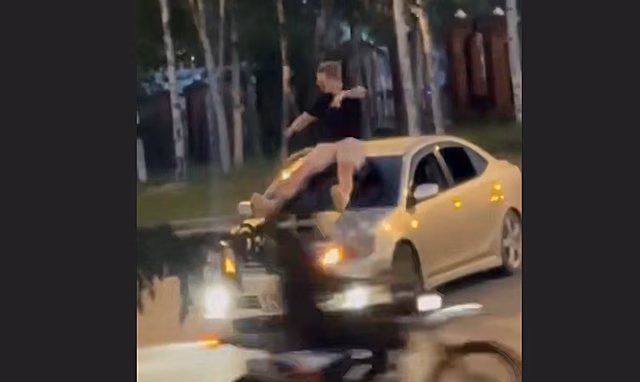 В Тынде наказали водителей, которые возили пассажиров вне салона авто