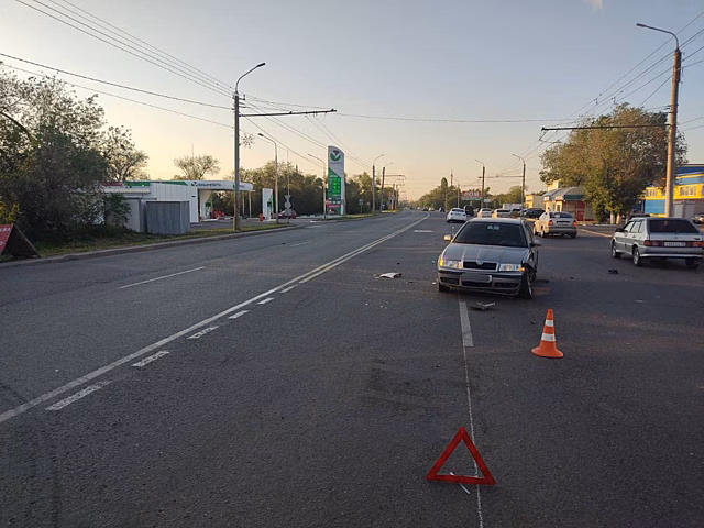 В ДТП на ул. Донгузской в Оренбурге пострадали три человека