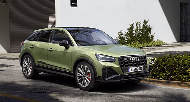 Audi SQ2 2021 года начал выпускаться с «острым» стилем и новыми технологиями