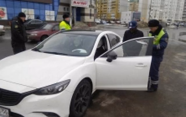 Курские приставы ограничили выезд гражданину Индии из-за неоплаченного штрафа
