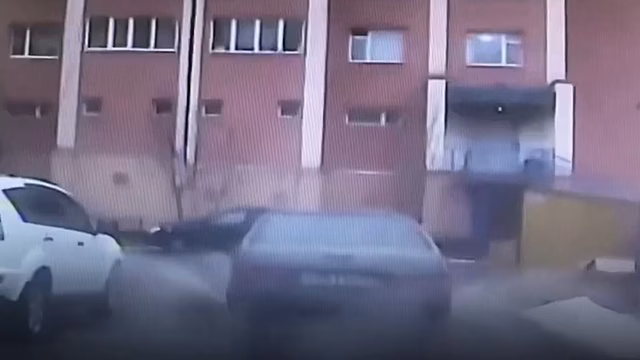 В Салехарде 17-летний подросток устроил гонки с сотрудниками ГИБДД. ВИДЕО