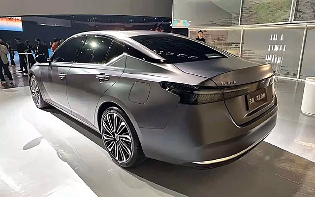 Dongfeng Nissan запустил производство седана N6 и обновленной Teana