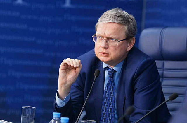 Почему образовался дефицит бензина в России, объяснил Делягин