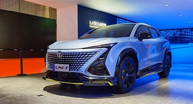 Changan представил в России новый кроссовер CS55 Plus