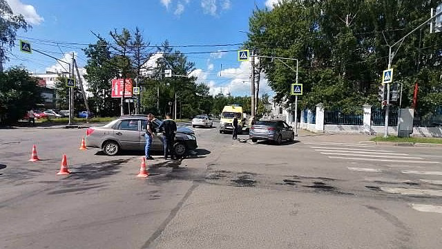 Молодая автоледи получила травмы в ДТП в Вологде