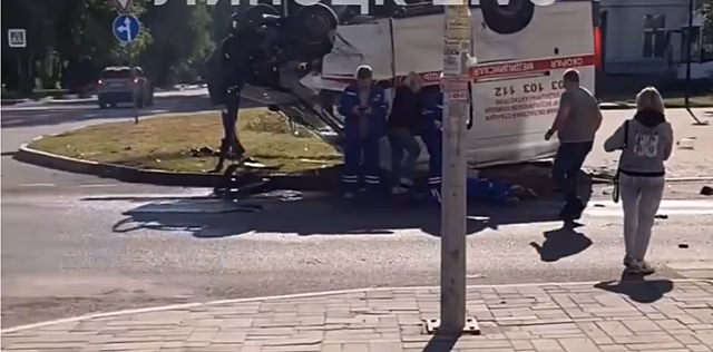 В Липецке за гибель фельдшера в ДТП ответит водитель скорой