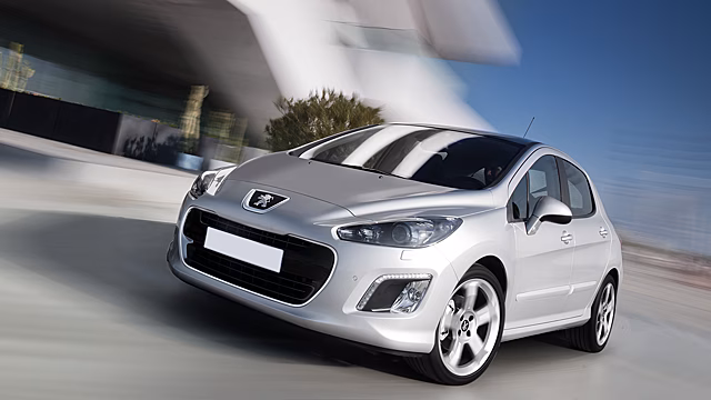 Путь страданий: почему вам не нужен хэтчбек Peugeot 308