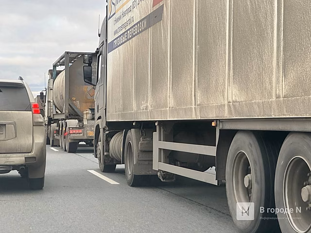 Огромная пробка образовалась на въезде в Нижний Новгород вечером 7 июня