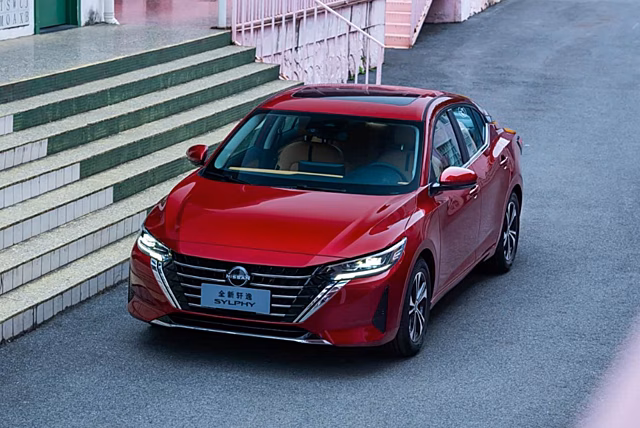 В России стартовали продажи седанов Nissan Sylphy