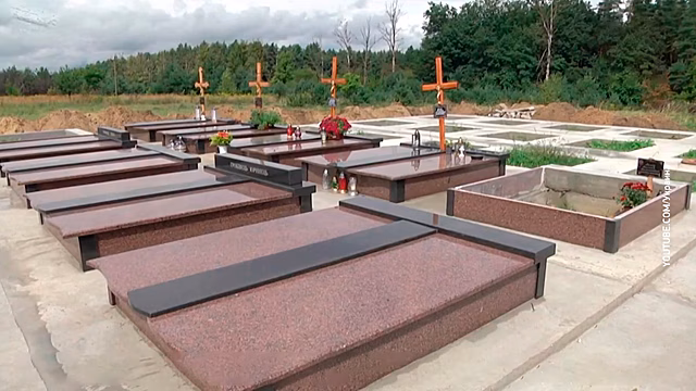 Кладбище на огороде: почему под Львовом людей хоронят на дачных участках