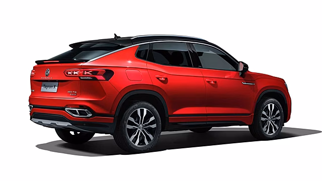 В Россию привезли новый кроссовер Volkswagen Tayron X из Китая