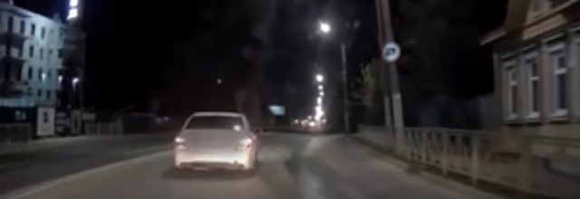 Не учится на своих ошибках. В Костромской области сотрудники полиции применили огнестрельное оружие для задержания нетрезвого лихача без водительского удостоверения