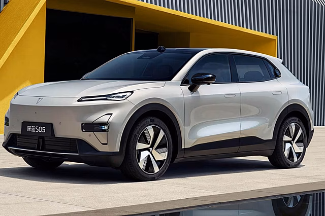 Changan показал доступный кроссовер до 1,5 млн рублей: запас хода 620 км