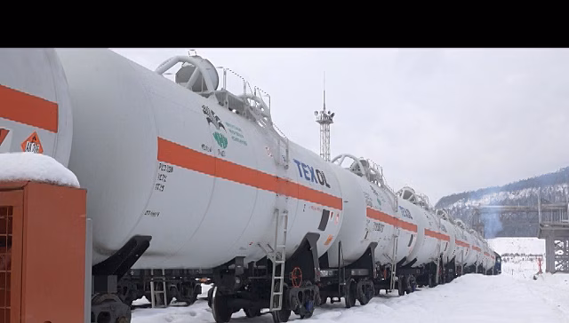 Иркутские нефтяники первыми в России запустили новые "супервагоны" для сжиженных газов