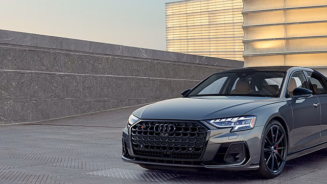 Обновленный Audi A8 2022 года прибывает без основного V8 и подключаемой гибридной трансмиссии