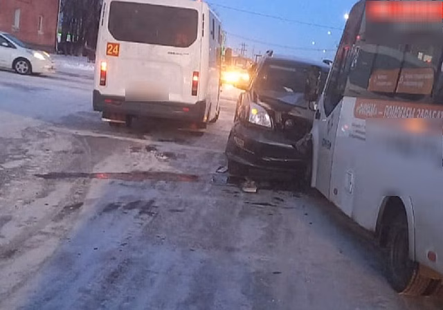 В Благовещенске опубликовали видео ДТП с автобусом, в котором пострадали 6 человек