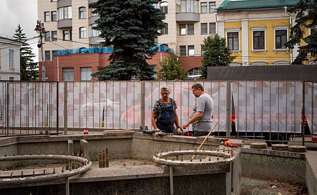 В Курске на улице Ленина к августу отремонтируют фонтан