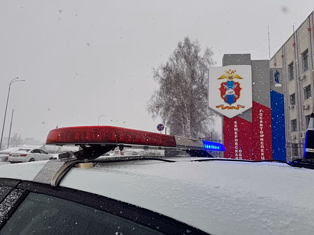 Экипаж ДПС бросился в погоню за "Патриотом" с пьяным водителем в Кузбассе: еженедельная сводка Госавтоинспекции
