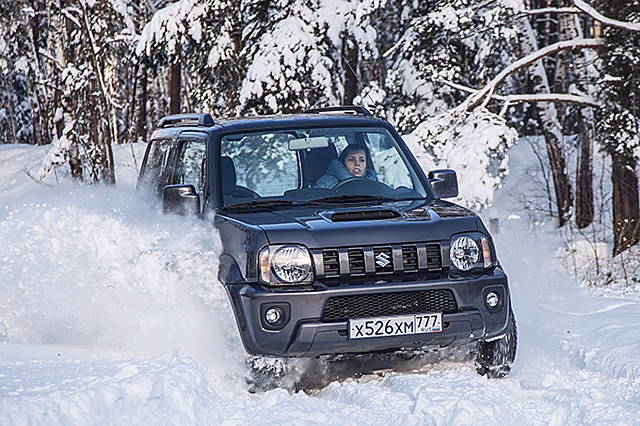 Suzuki Jimny: Несмотря на его малый рост