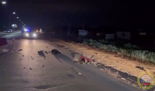 Под Волгоградом водитель мопеда скончался после ДТП с микроавтобусом