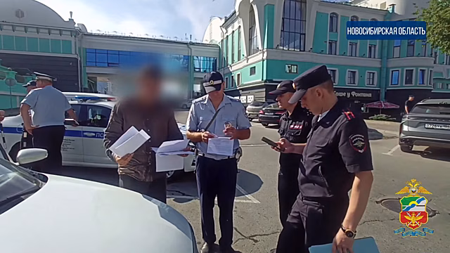 В ходе рейдового мероприятия «Нелегальный таксист» полицейские выявили в Новосибирске 38 нарушителей