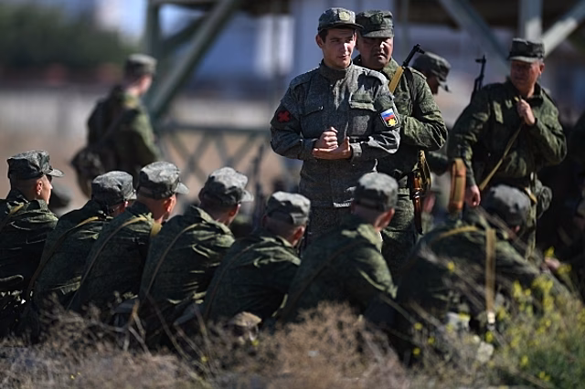 СМИ: Мобилизованный военнослужащий погиб на Украине через 16 дней после призыва
