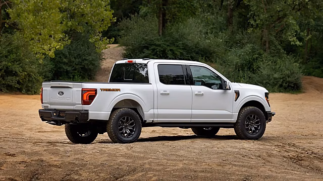 Roush форсировал Ford F-150 Tremor до 705 л.с. и добавил внедорожный обвес