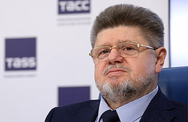 «Известия»: скандал вокруг новых медсправок для водителей может ударить по Евгению Брюну