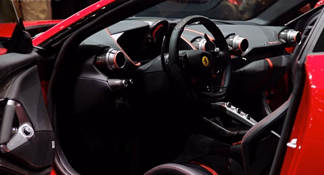 Кроссовер Ferrari с дизайном от GTC4lusso появится в 2022 году