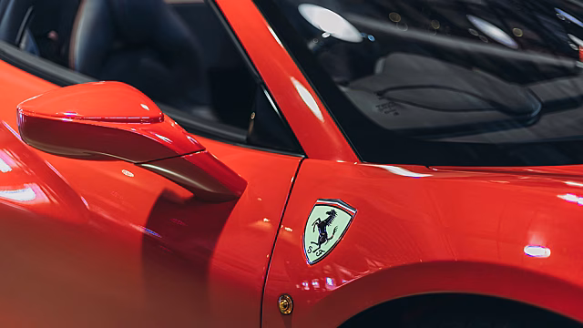 Ferrari выплатит сотрудникам премию в размере $14,4 тысяч евро