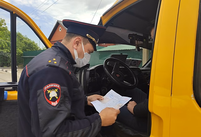 Жителя Армавира наказали за громкие музыку и глушитель в машине